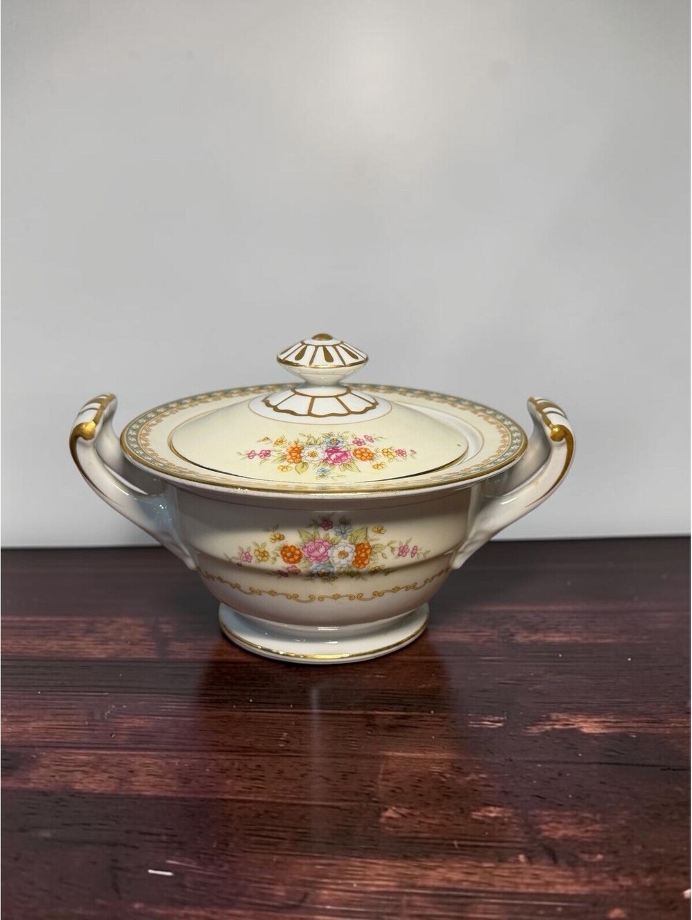 Noritake China Porcelain "Octavia" Pattern # 4035 Sugar with Lid Occupied Japan